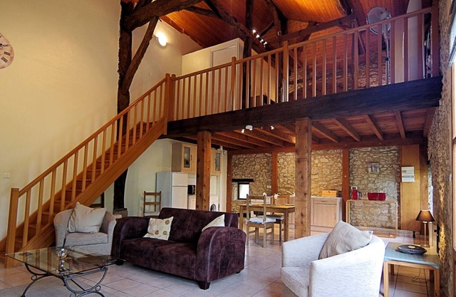 Self catering Holiday Gites with Wifi - Le Grand Pin