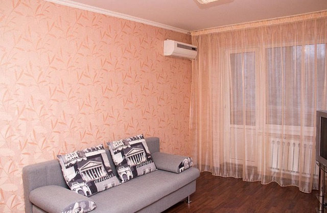 Семейная Просторная Двухкомнатная квартира у Ривьеры