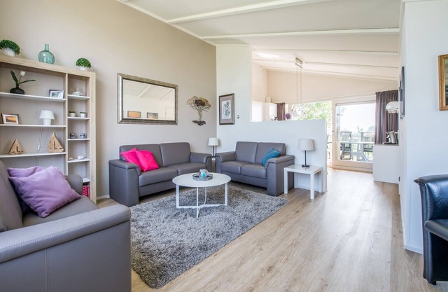 Semi-detached house near Noord-Beveland Beach