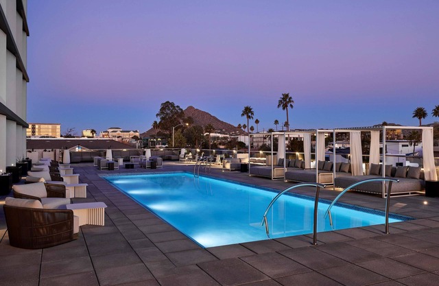 Senna House Hotel Scottsdale, Curio Collection by Hilton
