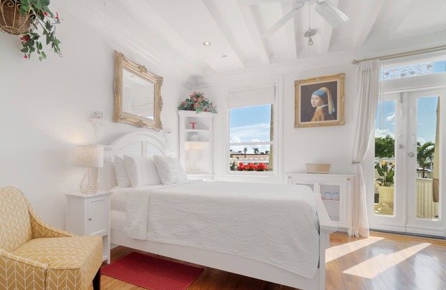 Sensational Palm Beach Island with Grand Terrace