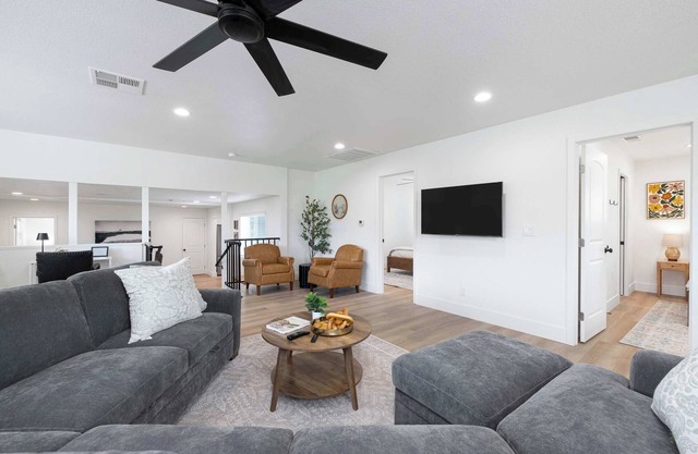 Sequoia Family Suite: Pool, Views, Games @SQ Motel