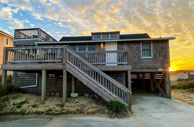 Serendipity OBX - Oceanside Cottage for Couples and Dog.Friendly!