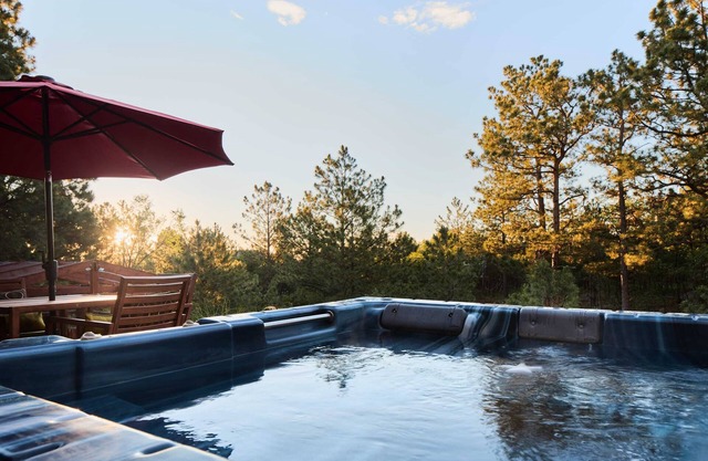 Serene Backyard Views ★ Near CM Zoo ★ Hot Tub ★