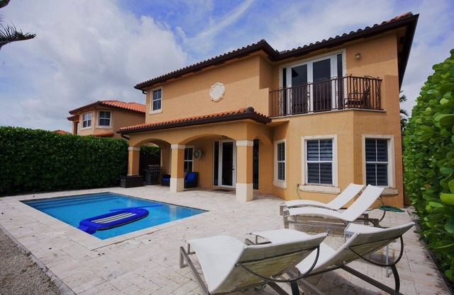 Serene Miami Pool Home