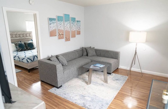 SERENE OASIS: BEAUTIFUL 1BR HOUSE in GLENDALE w/PRIVATE PATIO & PARKING p5
