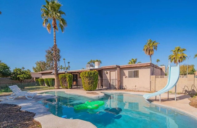 Serene Splendor in Scottsdale: Unwind in Our 3-BR Oasis with Pool, Games, and Pet-Friendly.