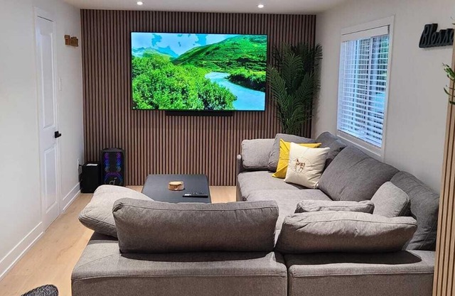 Serenity on 12 mile Lake in beautiful cottage country.