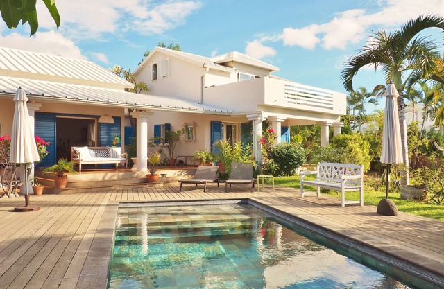 * SERENITY VILLA * - pool and tropical garden