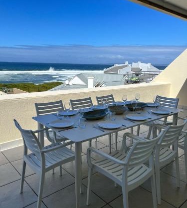 Serviced beach apartment
