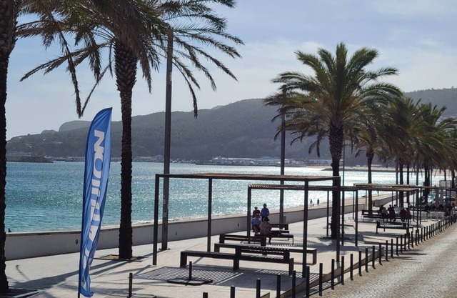 Sesimbra California Private Beach Front Apartment