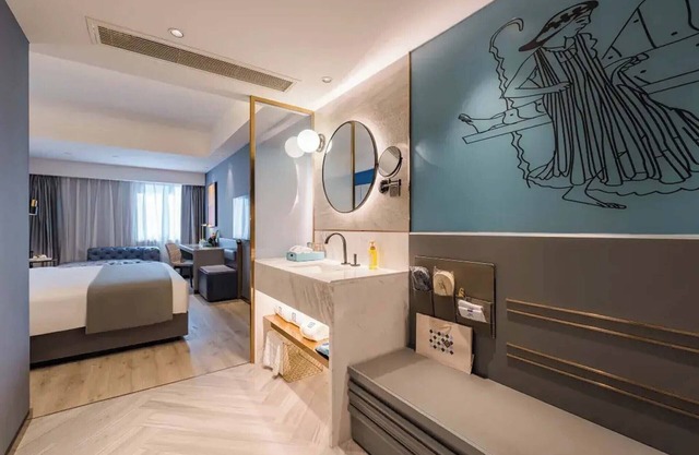 Shanghai Lujiazui BaBaiBan LANOU Hotel