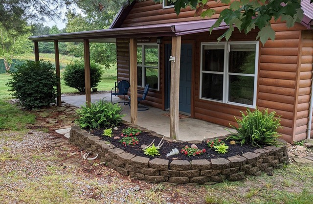 Shawnee Pines Lodging - #1 Loft Cabin