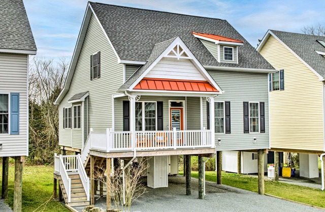 'Shell Cottage' w/BBQ: 4 Mi to Bethany Beach!