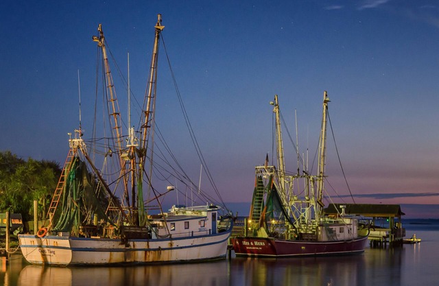Shem Creek Inn