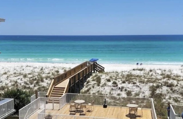 Shine Bright at Starboard Light! Stunning condo located next to the water!