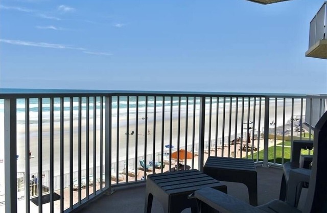 Shores Club 304 - Daytona Beach Oceanfront Vacations, Inc