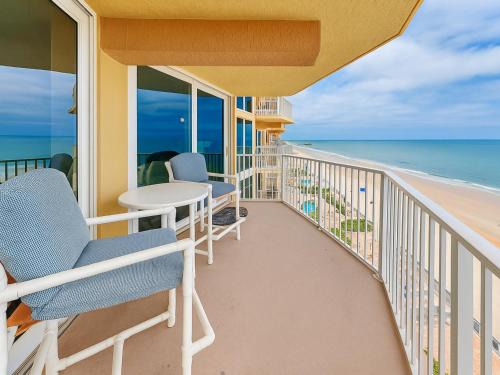 Shores Club 703