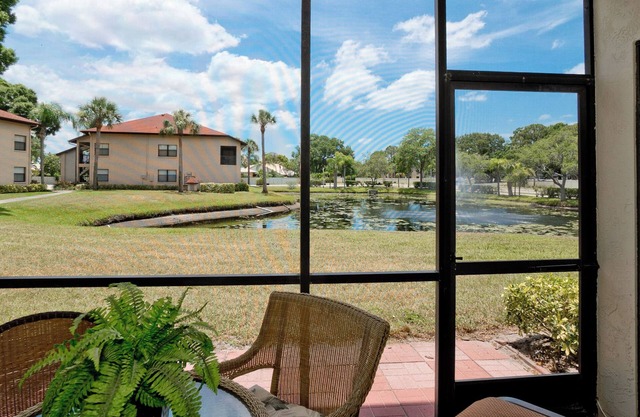 Shorewalk WG condo 2 Bedroom/2 Bath-near Beaches, IMG, Pool, Tennis, Pickleball