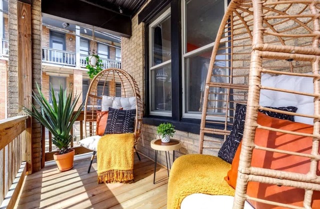 Short North/Downtown | Steps to High St | Walk to Convention Ctr | 5.8K+ Reviews