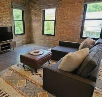 Short North - Free Parking - Prime Location