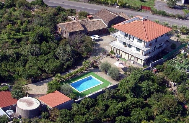 Sicilian Retreat: Pool & Garden