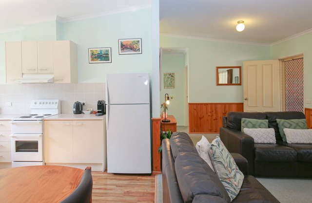 SILVER BIRCHES HOLIDAY VILLAGE - UNIT 3