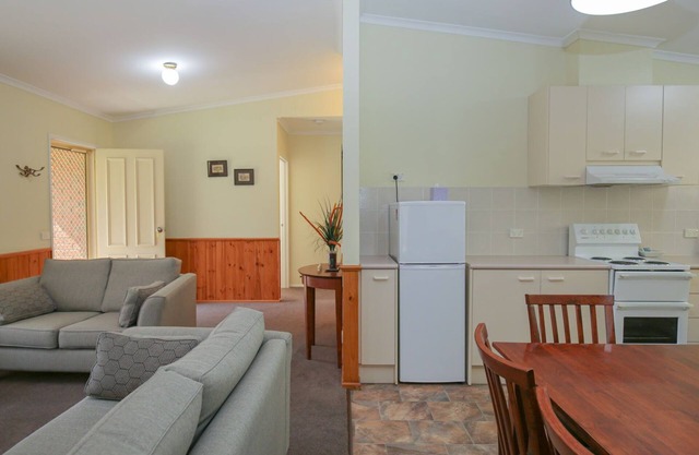 SILVER BIRCHES HOLIDAY VILLAGE - UNIT 10