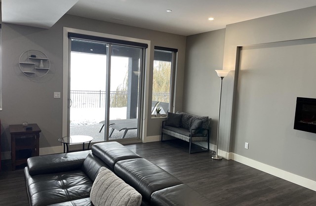 Silver Circle Suite. Large luxury suite, for that perfect getaway!