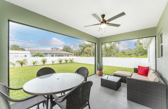 Silver Sands on Magee – Pet-Friendly 3BR/2BA Englewood Retreat Near Gulf Beaches