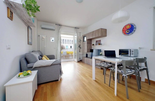 Silvia's flat - One Bedroom Apartment, Sleeps 4