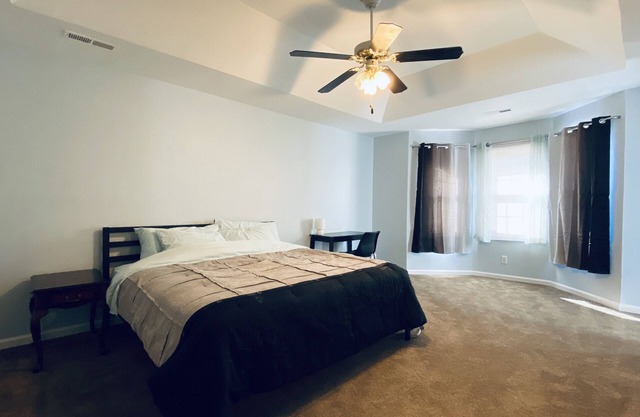 Simpsonville House 3B 2.5B Safe and Convenient