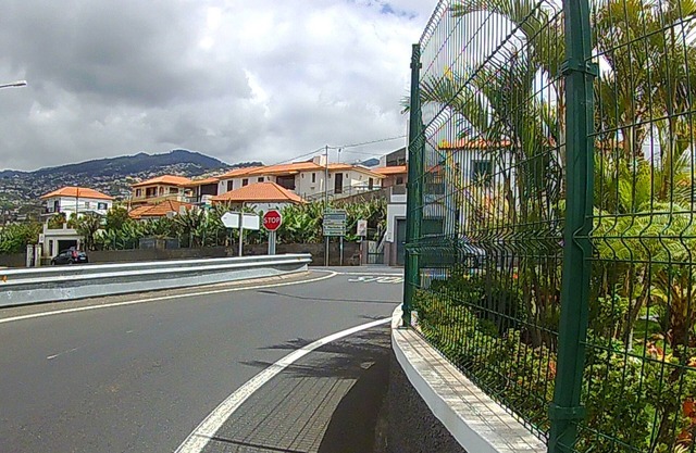 Single storey villa, furnished and equipped - Free Wifi