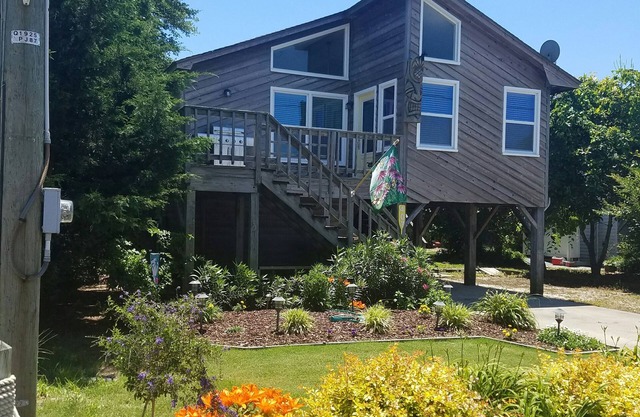 Siren Sound a charming OBX beach cottage in the perfect beach location