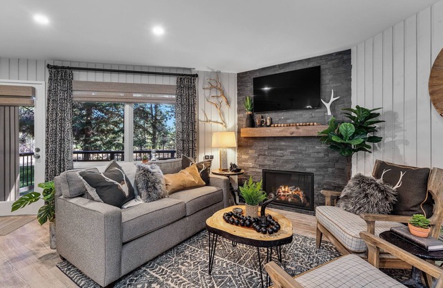 Ski House 147 - Location and Privacy in Lower-Level Condo with MBVR Amenities!