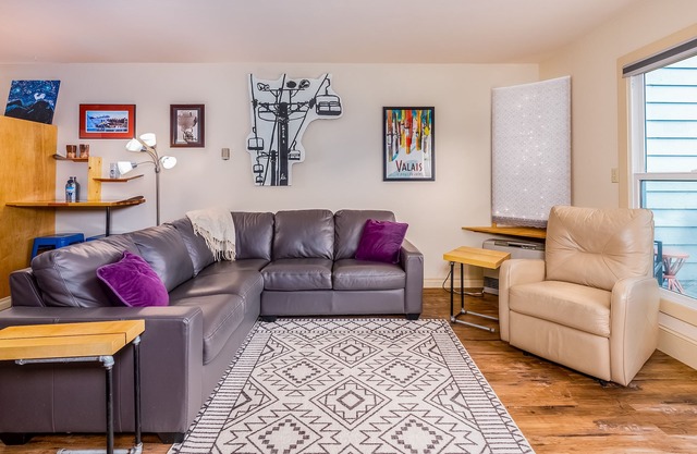 Ski-in/out condo with mountain-views, deck, & fireplace - walk to dining/shuttle