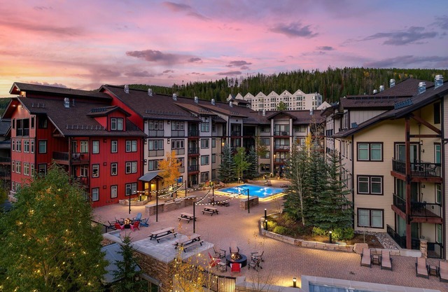 Ski In Out Luxury Condo 4657 I Huge Hot Tub I Views I Best Price I FREE Adventures Daily