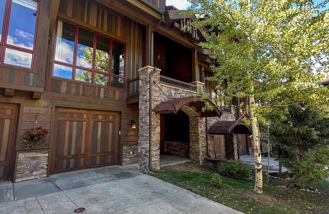 Ski In Out Luxury Villa 464 I Private Hot Tub I Great Views I Best Price I Discounted Attractions