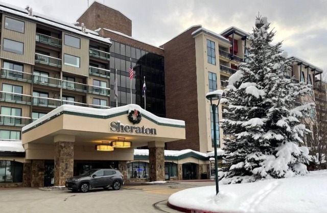 Ski-in/out Sheraton Resort, Family Friendly. Sleeps 8.