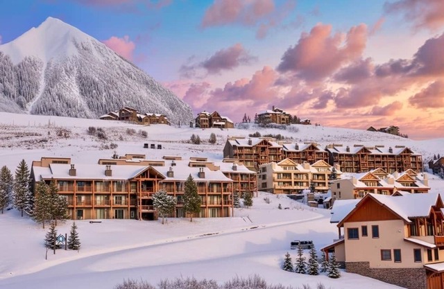 Ski-In & Out | Top Floor | Panoramic Mountain View