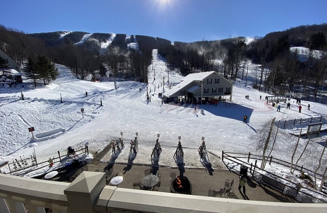 SKI-IN, SKI-OUT! LIFT and MT. VIEWS UNBEATABLE LOCATION for ALL SEASONS! Unit 1