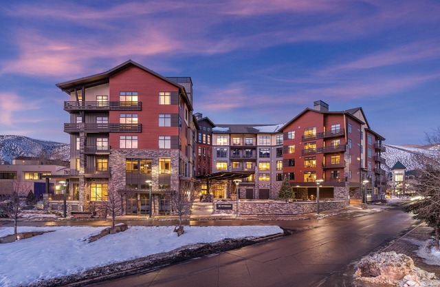 Ski Paradise at Wyndham Resort at Avon - 2 Bedroom Villa - Sleeps 6!