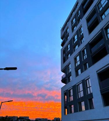 Sky View - Free parking