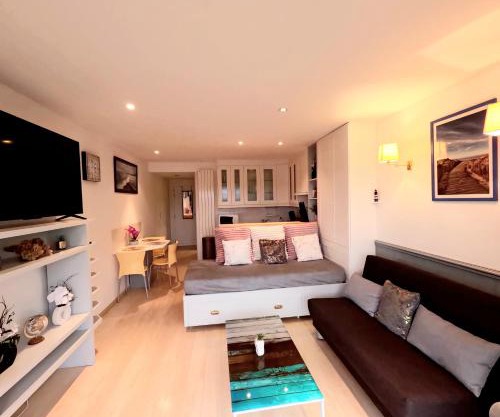 Skyline suite 2