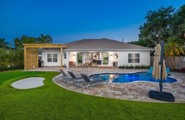 Sleek Coastal Escape; Heated Pool & Near the Beach