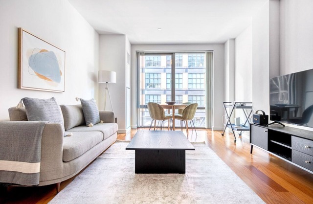 Sleek North Station 1BR w/W/D & Gym, near TD Garden, by Blueground