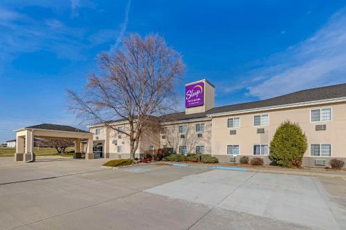 Sleep Inn & Suites Charles City