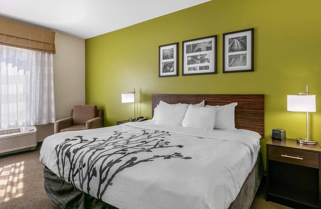 Sleep Inn & Suites