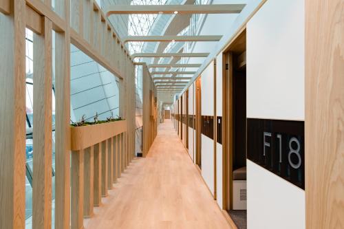 Sleepover Terminal 3, Concourse B - formerly sleep 'n fly