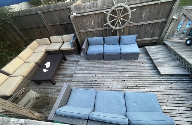 Sleeps10!Walk 3min to beach &town. Renovated.FAIR HARBOR, FIRE ISLAND.hop towns
